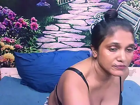 Živý XXX chat IndianSexyLady20