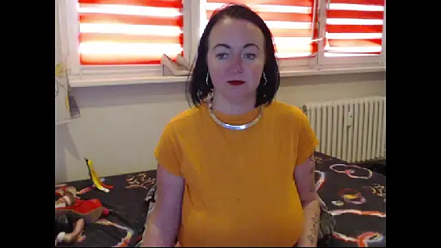 Alexie33 élő XXX-chatje