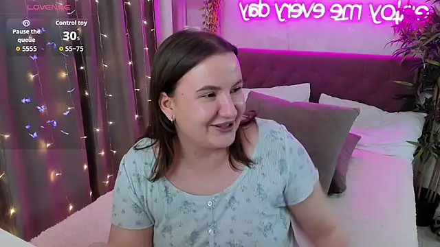 Živý XXX chat FeralPeach