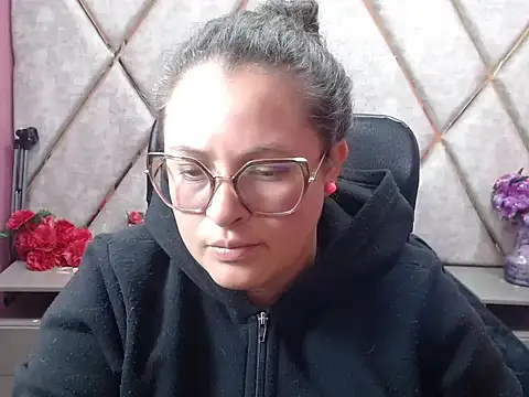 Sarah_Boobs_ élő XXX-chatje