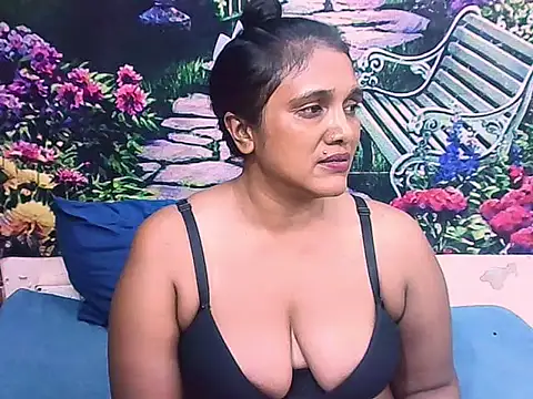 XXX chat uživo modela IndianSexyLady20