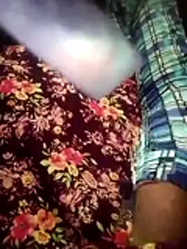 Show de aunty_sumy na webcam