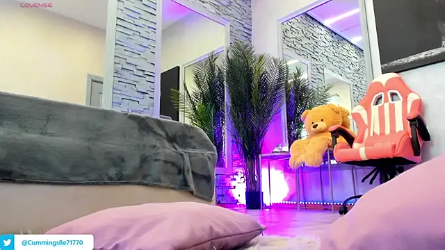 Reina_Cummings élő XXX-chatje