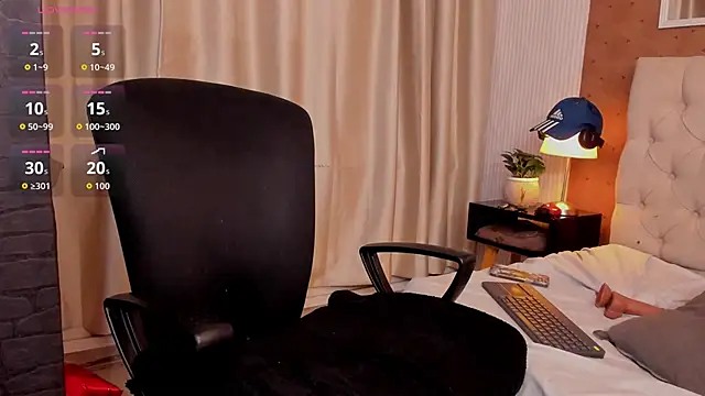 Živý XXX chat liam_twiink