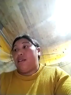 kussecka élő XXX-chatje