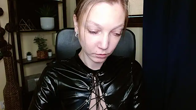 EmillyPlay's Live XXX Chat