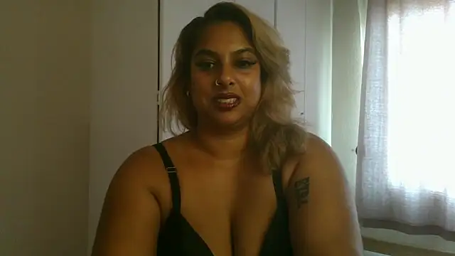 Chat +18 de Taura_ ao vivo