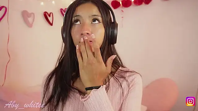 AbyWhitee Live XXX-Chat