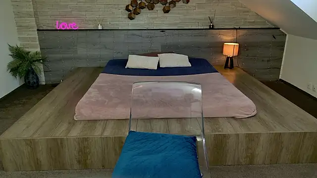 hornyb33_ Live XXX-Chat