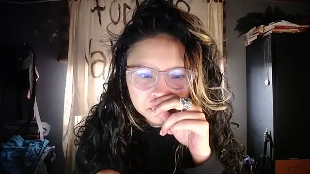 XXX chat uživo modela Hathorlove