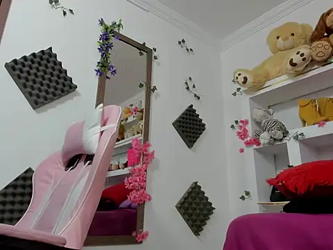 Онлайн чат XXX miss_tainaa