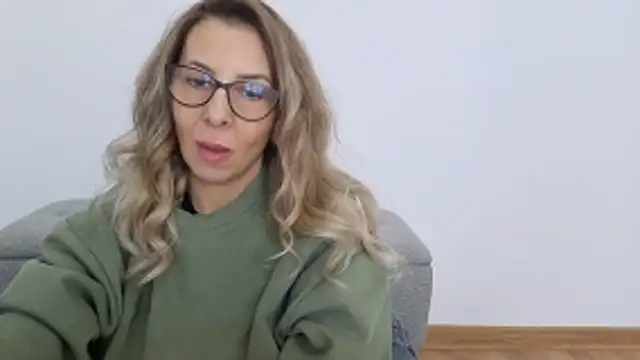 دردشة SukyGirl الجنسية المباشرة