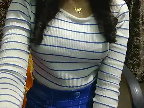 Adorable_AyeshaのライブXXXチャット