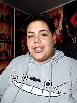 Show de Hailey_Curvy na webcam