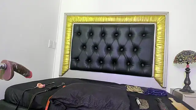 แชท XXX สดของ Foxy_Assh_