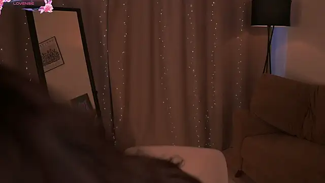 แชท XXX สดของ EmiliaKallin