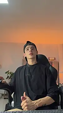 Sebastian_Reed élő XXX-chatje