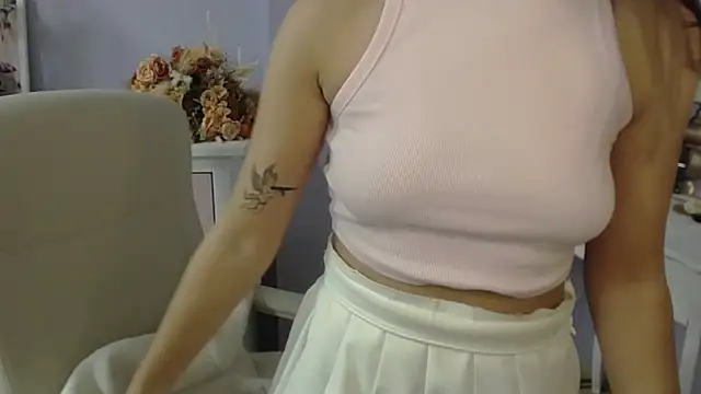 dirtyxEmily Chat XXX in diretta