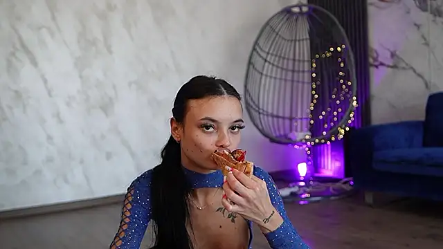 RachelRavee – Live XXX-chat