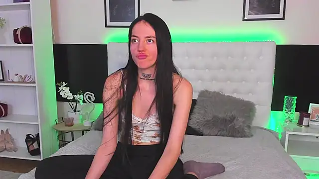 AdrianaCult's Live XXX Chat