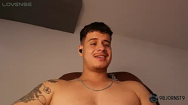 BjornSteel's Live XXX Chat