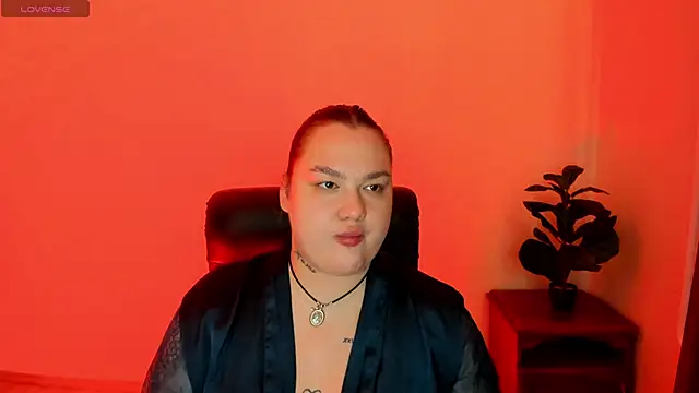 Sofiawetsweet Adlı Modelin Canlı XXX Sohbeti