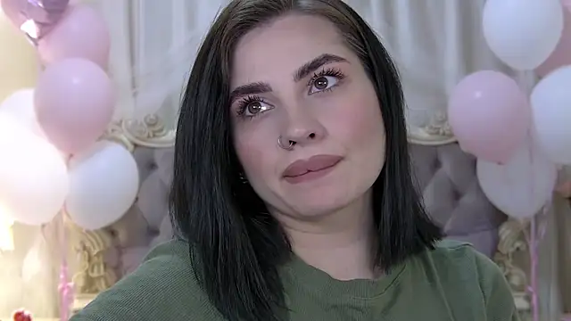 AdrianaTorres: онлайн-секс-чат