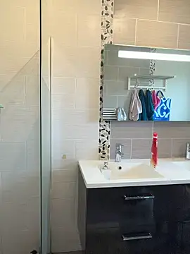 Sembang XXX Secara Langsung Clarasense__