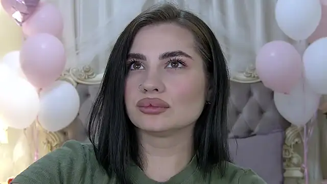 AdrianaTorres 现场XXX聊天