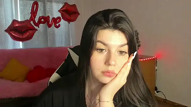 KisaModel Chat XXX live