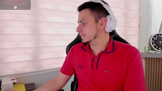 Rick_Adams 现场XXX聊天