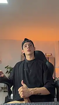 Sebastian_Reed Live XXX-chat