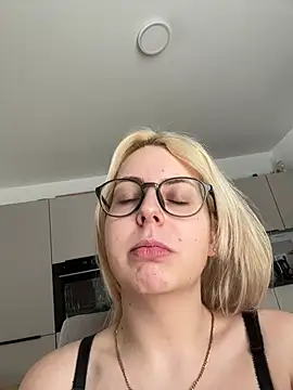 Chat XXX Live Livewithlucy