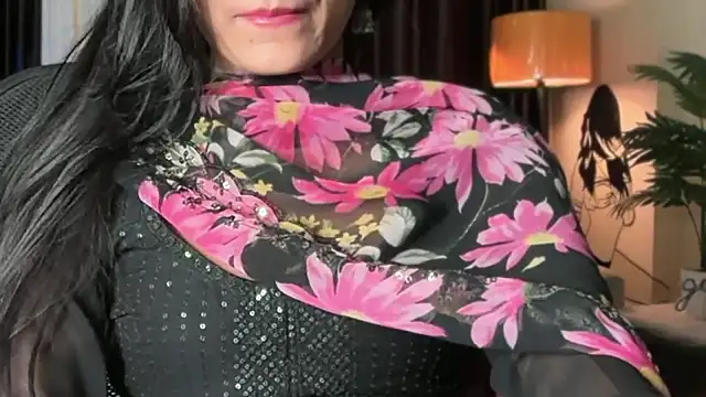 Wow-nisha's Live XXX Chat