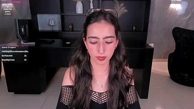 LarisaSmirnov 现场XXX聊天