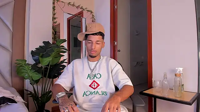 Thiagoferreti 即時 XXX 聊天