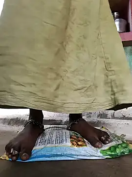 Show modela Fasfas2 na web-kameri