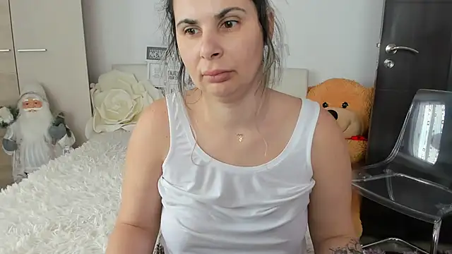 sweetemy4u Adlı Modelin Web Kamerası Şovu