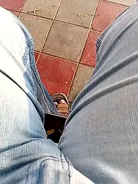 Horny-boyyy élő XXX-chatje