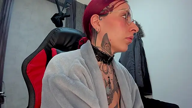 selene_red_ live XXX chat