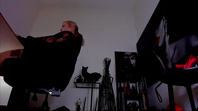 Chat XXX en directo de MistressDemi