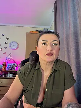 Show modela Hotangel75 na web-kameri