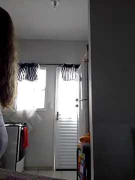 MILEIDE980のライブXXXチャット