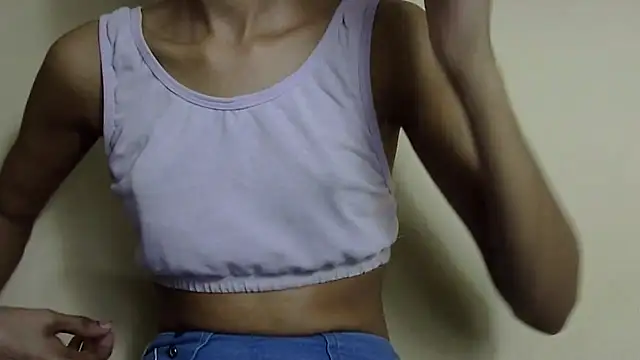 Czat XXX na żywo – Anu_tiny