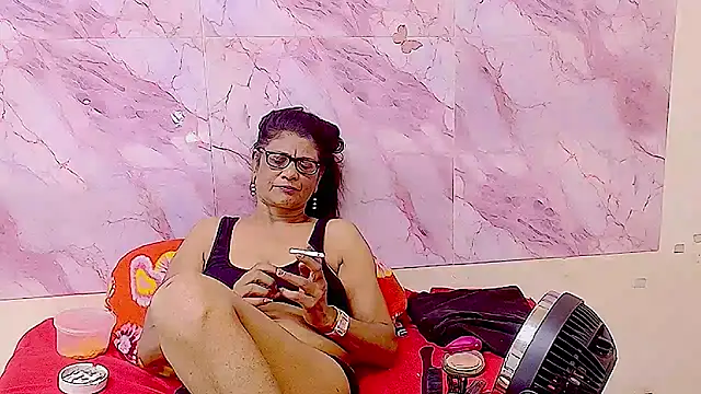 แชท XXX สดของ IndianAllure