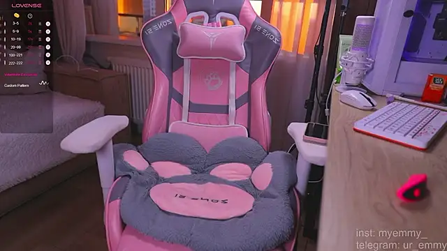 My_EmmyのライブXXXチャット