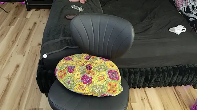 NeliaHexxen Live XXX-chat