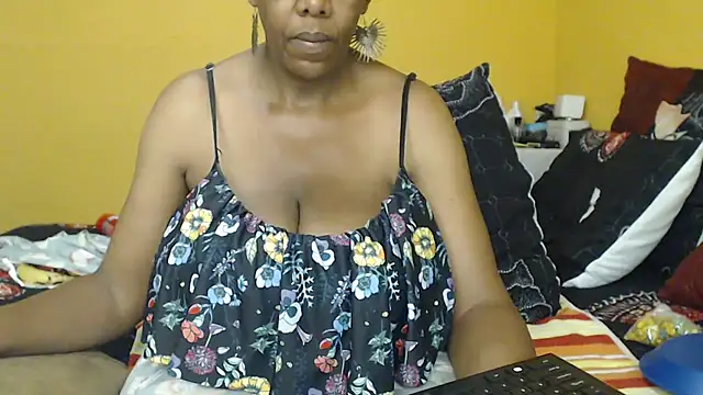 دردشة bustykelly الجنسية المباشرة