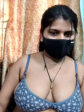 Hotty-simran 现场XXX聊天