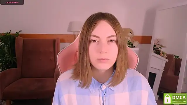 Elma_Lily élő XXX-chatje
